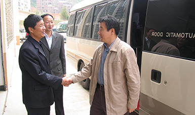 福建省委書(shū)記盧展工視察虹潤(rùn)集團(tuán)